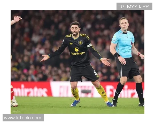 德甲精彩对决曼城绝杀曼联引发全场狂欢赛后深度解析