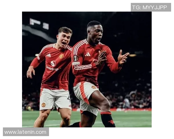 欧联杯精彩对决里昂绝杀曼联引发转会热议与球迷狂欢